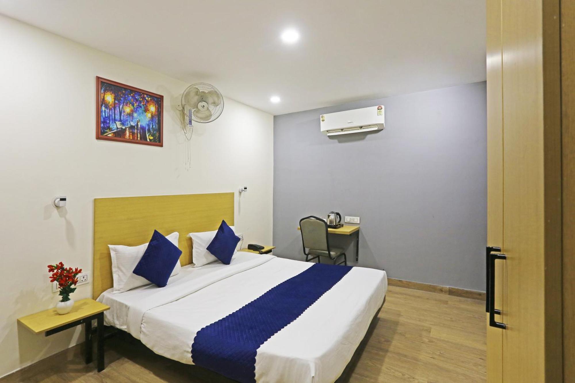 Hotel Twamev Residency Uttam Nagar Couple Friendly Delhi  Exterior foto