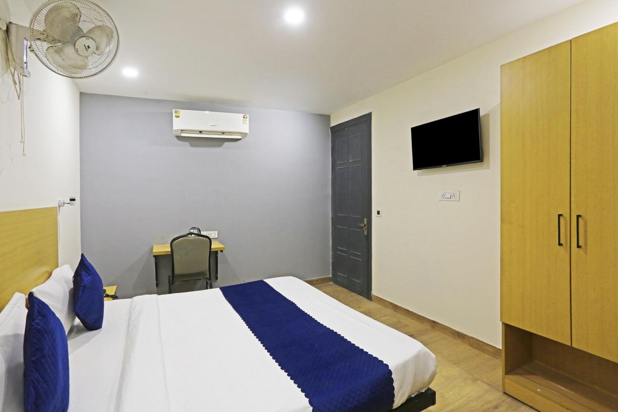 Hotel Twamev Residency Uttam Nagar Couple Friendly Delhi  Exterior foto