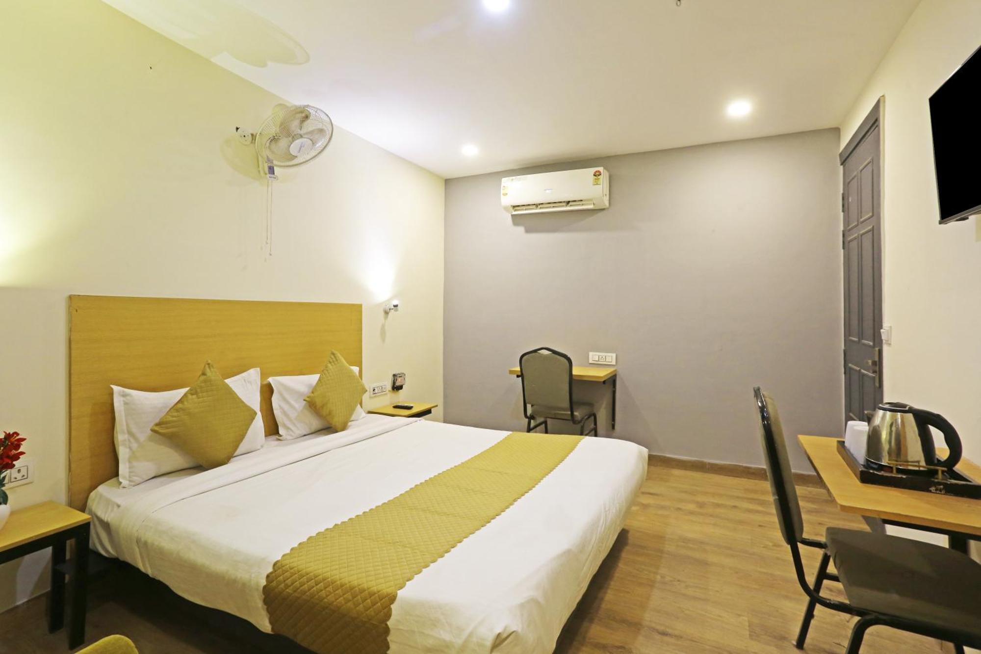 Hotel Twamev Residency Uttam Nagar Couple Friendly Delhi  Exterior foto