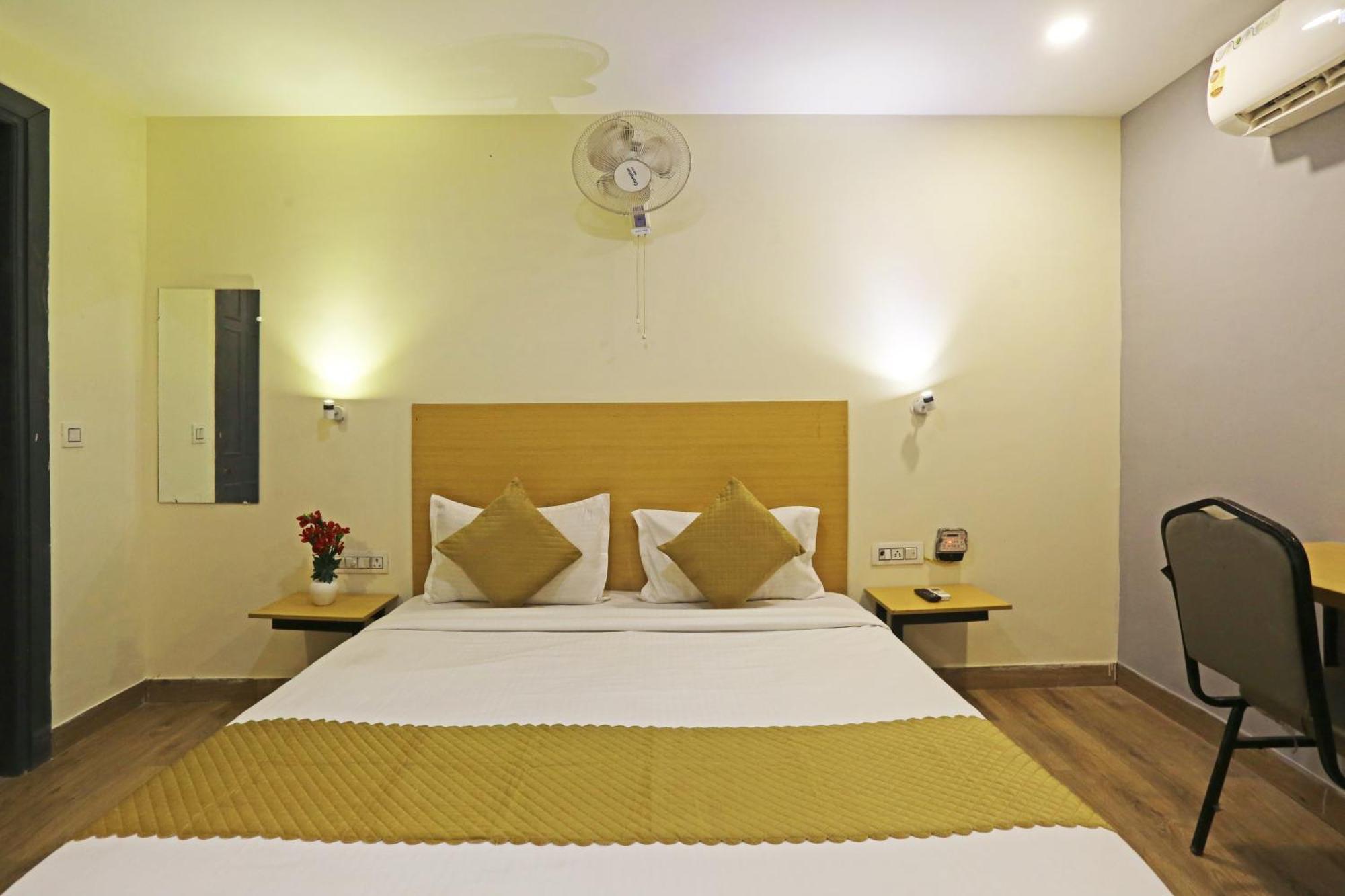 Hotel Twamev Residency Uttam Nagar Couple Friendly Delhi  Exterior foto